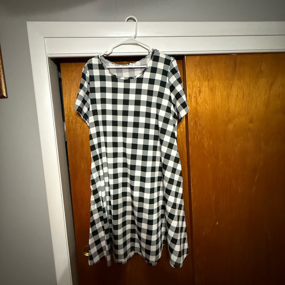 LuLaRoe Black and White Plaid Midi Dress